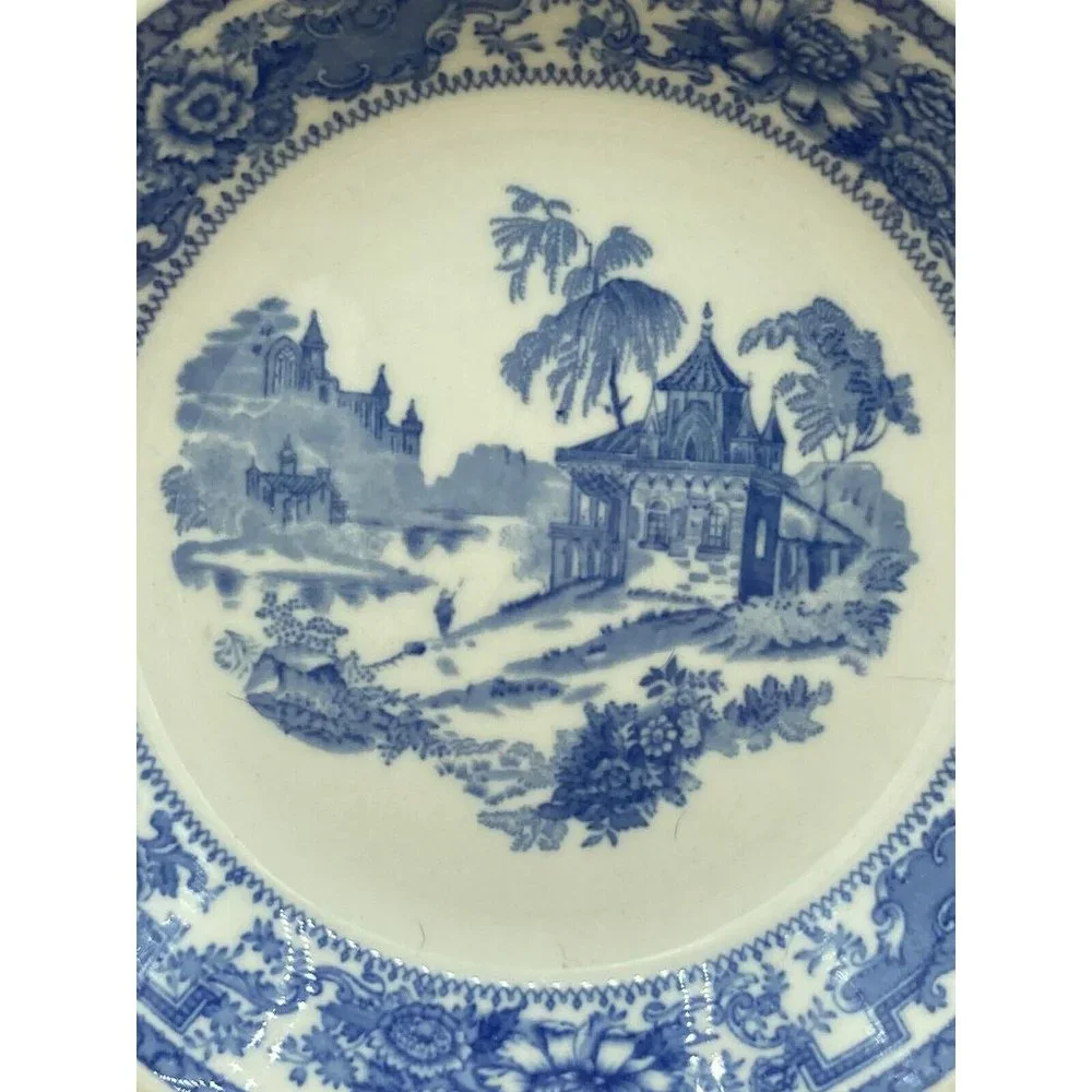 O.P. CO. Syracuse China Blue Willow Pattern 7 1/4” Bowl Blue White X9 1943
